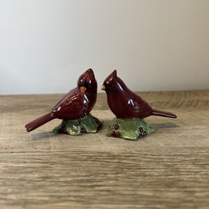 Ceramic Red Christmas Cardinals‎ Salt and Pepper Shakers with stoppers